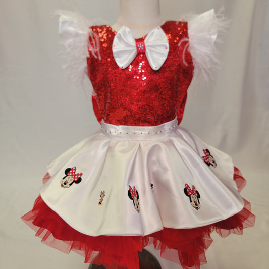 Vestido corto Blanco y Rojo hecho a mano ,con cintillo gratis para niña de 1 a 2 años